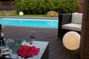 Terrasse mit pool